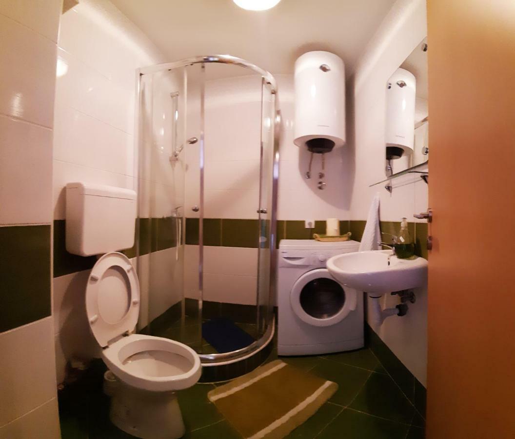 Apartment The Royal Square Τσέτινιε Εξωτερικό φωτογραφία