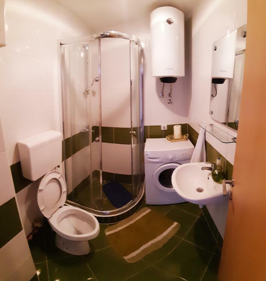 Apartment The Royal Square Τσέτινιε Εξωτερικό φωτογραφία
